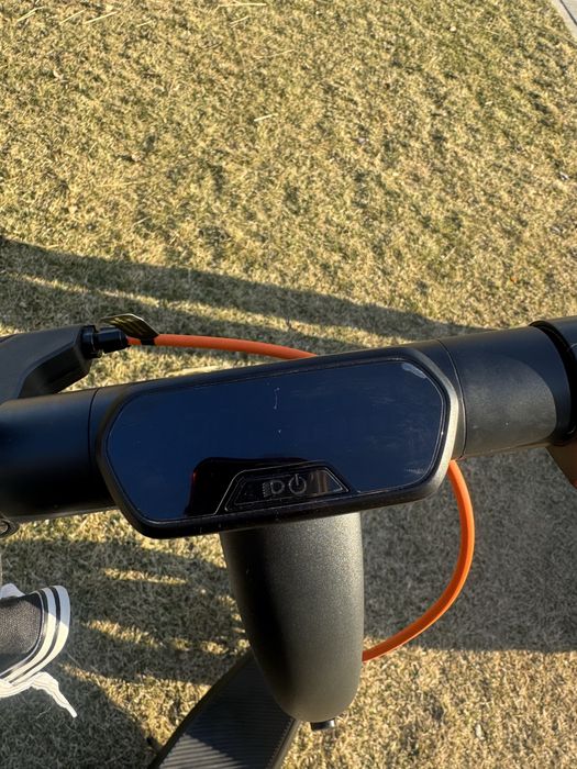 Продам Электросамокат Segway Ninebot E2 Pro E Black