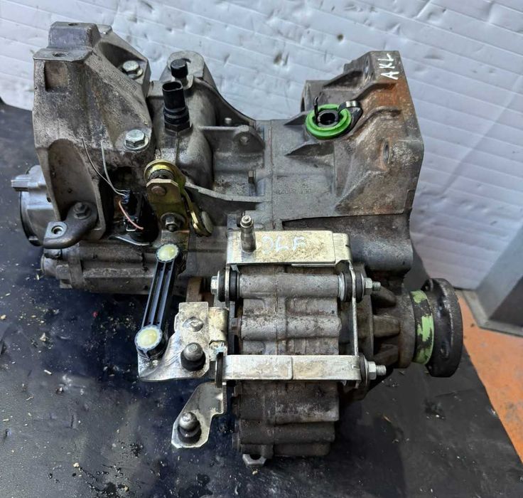 Caixa de Velocidades Audi A3/VW Golf IV 1.6 Ref: DLP