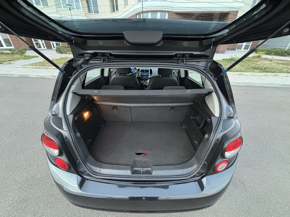 Chevrolet Aveo T300 2012