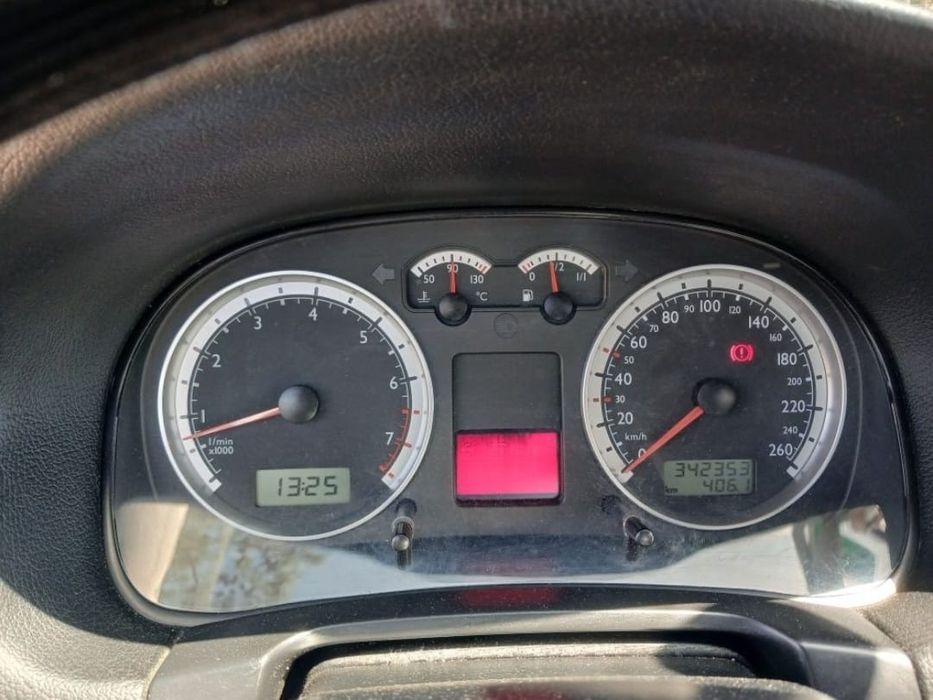 VW bora 1.6  a gpl