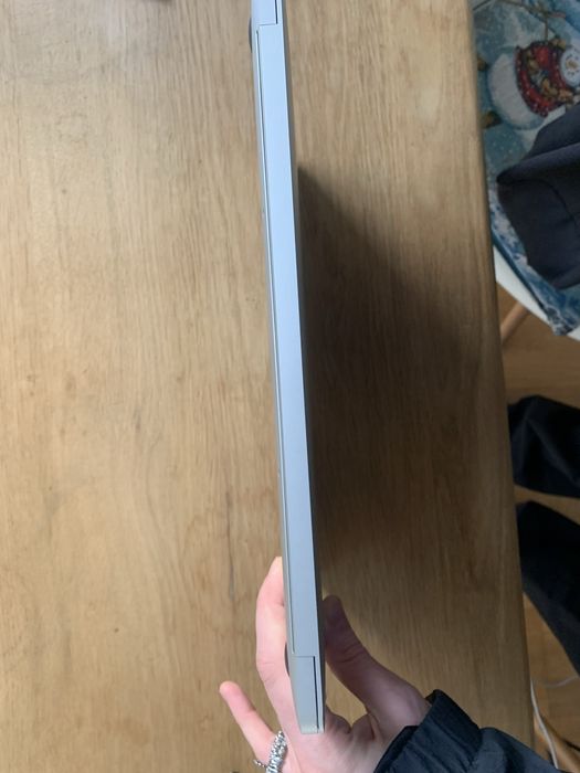 Macbook air m1 16 RAM 256 GB