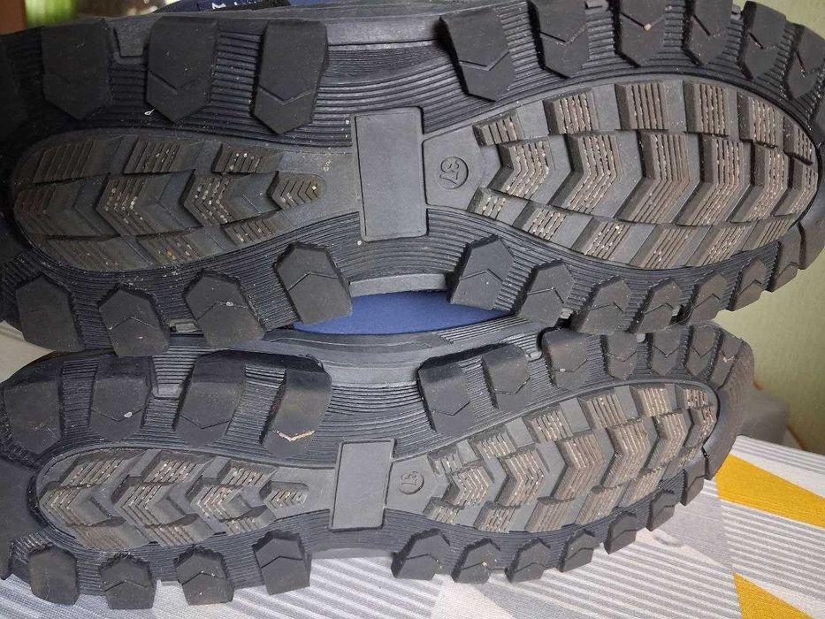 Зимові мембранні черевики з утеплювачем