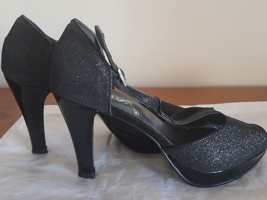 Sapatos de senhora para cerimónia