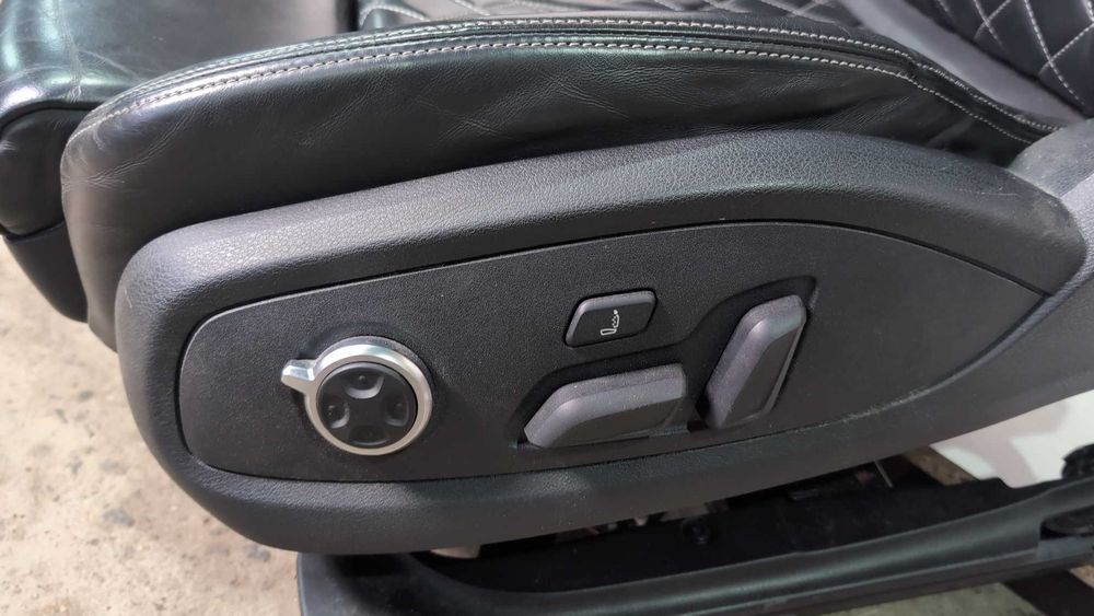 Комплект сидінь з Audi S4 2018 (B9) Premium Plus Седан