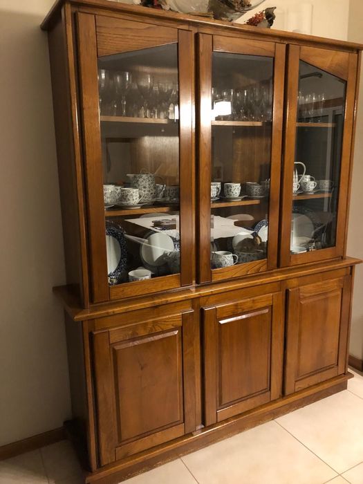 Louceiro / Móvel vitrine