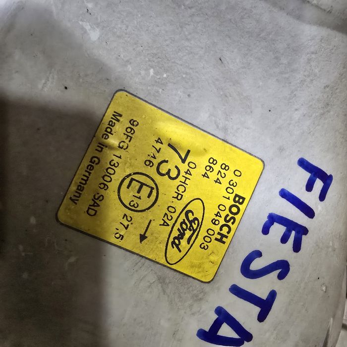 Фари передні Ford Fiesta Mk4 95-99r 0301049004  0301049003