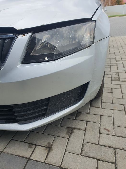 Бампер передній Skoda Octavia a7 шкода а7 дорестайл LA7W
