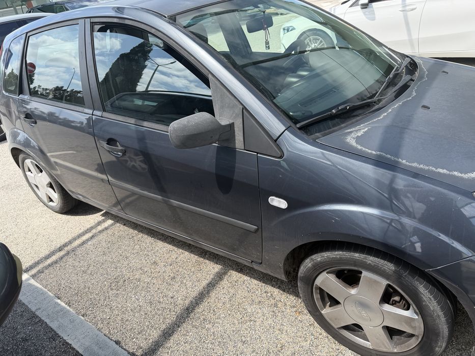 Vendo ford fiesta 1.4