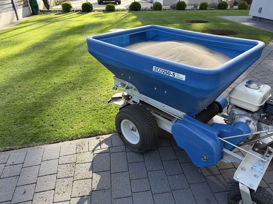 Profesjonalne piaskowanie trawnika, top dressing trawnika, EcoLawn