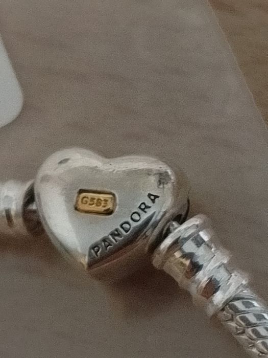Zestaw bransoleta Pandora Moments i zawieszka Filipowicz