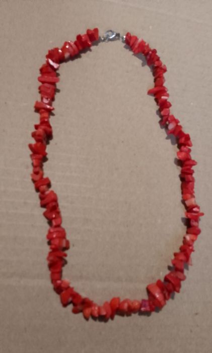 Бусы ожерелье коралл