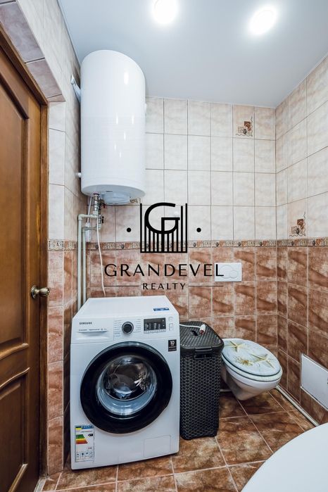 Продається 2к квартира вул. Сосновий, Обухів, Видубичі