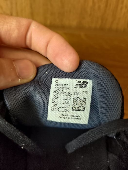 Кроссовки New Balance  42.5