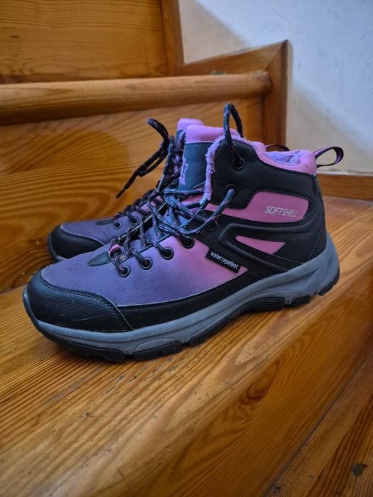 Кросівки,черевики