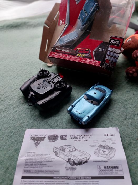 Disney cars aircraft hogs машинка на пульті, що їде вертикально