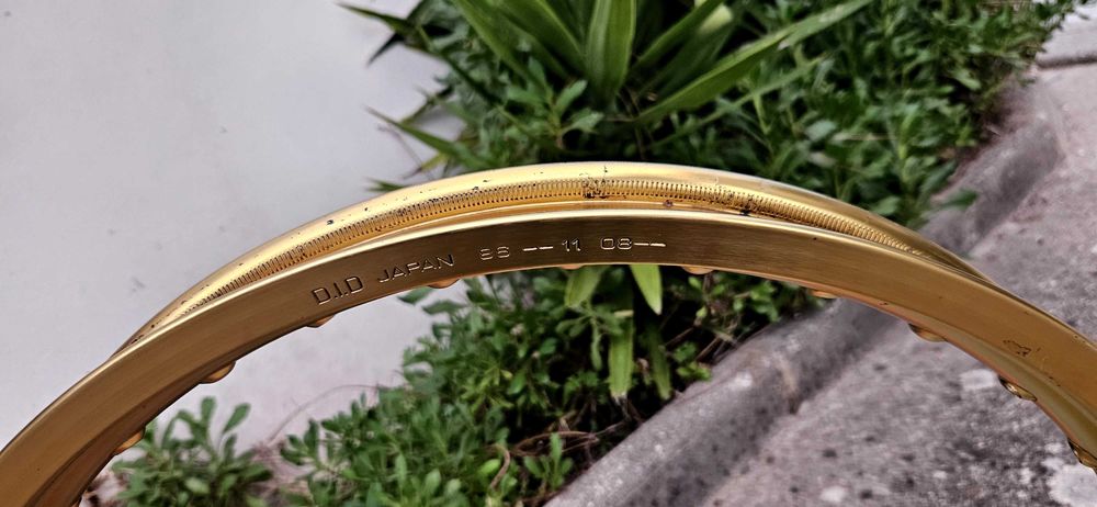 Aro dourado Honda R21 x2.15