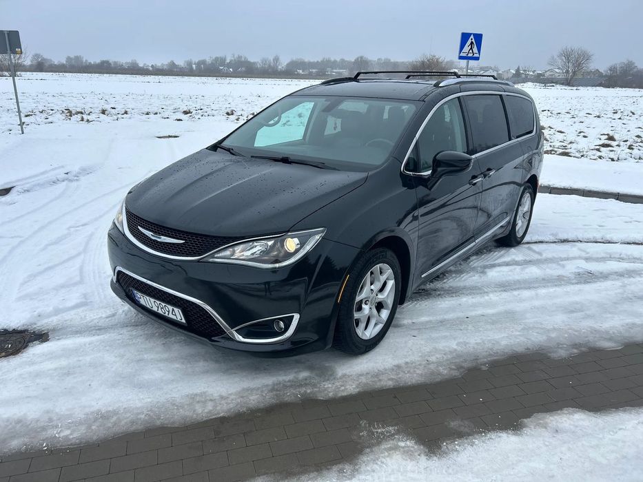 Chrysler Pacifica Touring L PLUS 3.6 v6 291km Pentastar piekna bogate wyposażenie