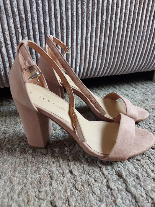 Buty/sandałki na słupku New Look 36/37