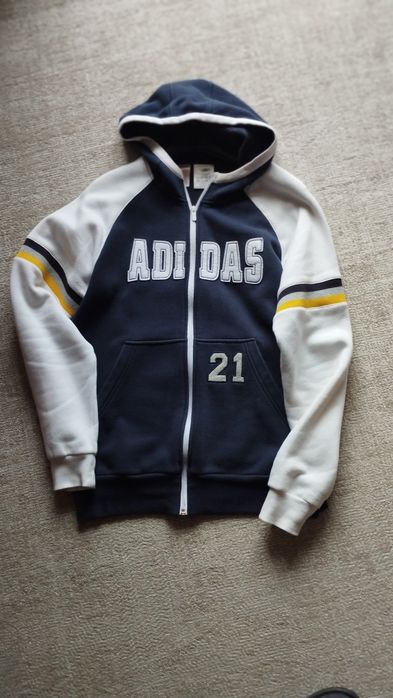 4 casacos várias Marcas 15€