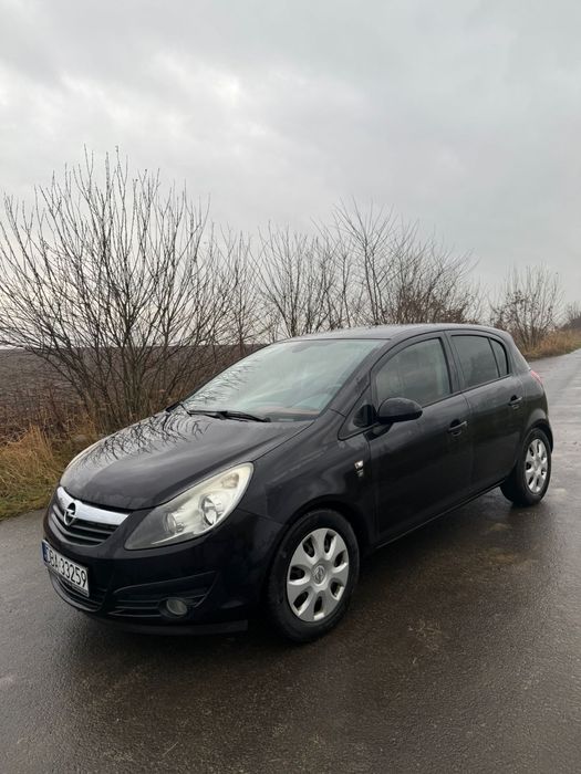 Opel Corsa D 1.4 fajna wersja - bagażnik rowerowy