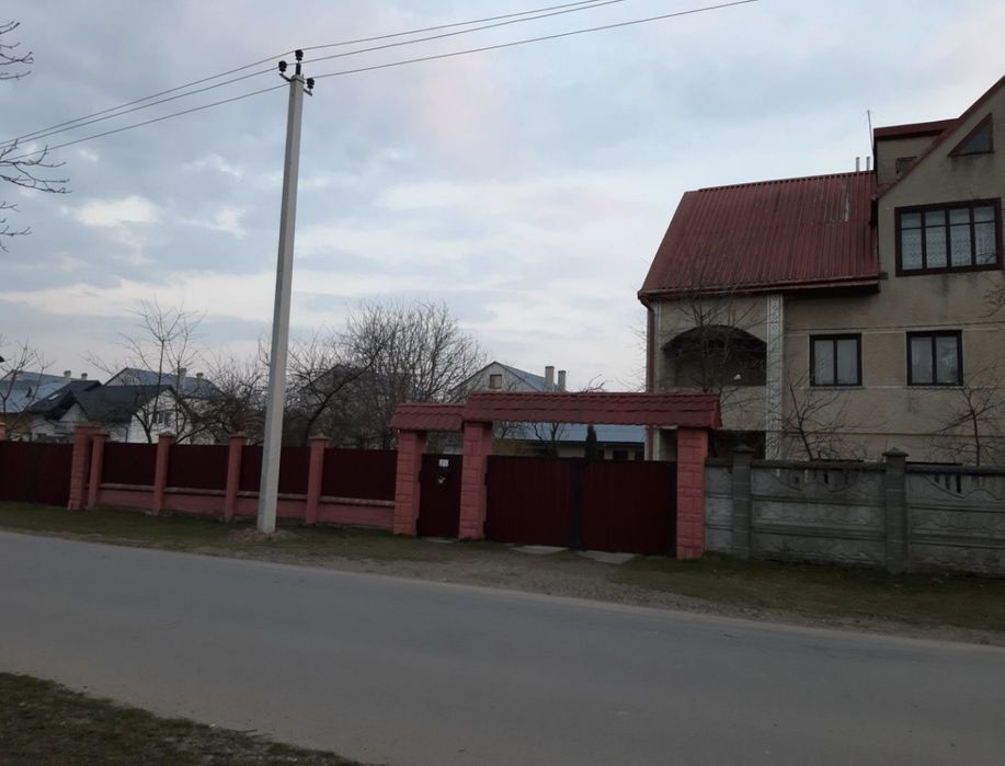 Продам будинок в м.Буську