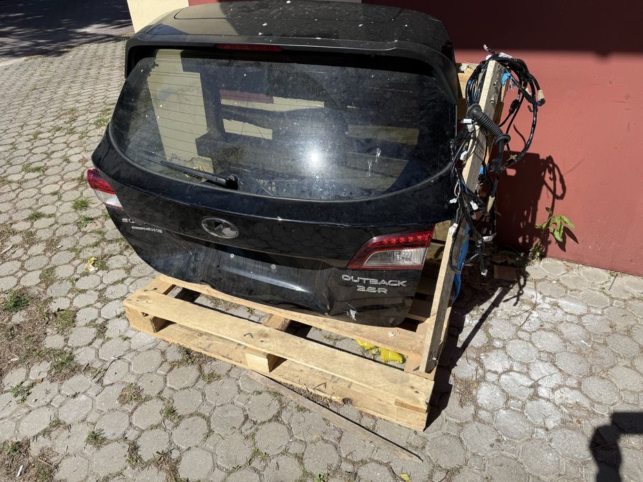 Klapa bagaznika subaru outback 2019 usa