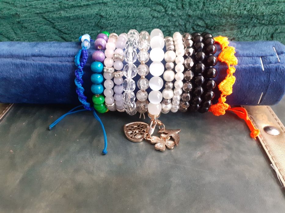 Zestaw bransoletek mix