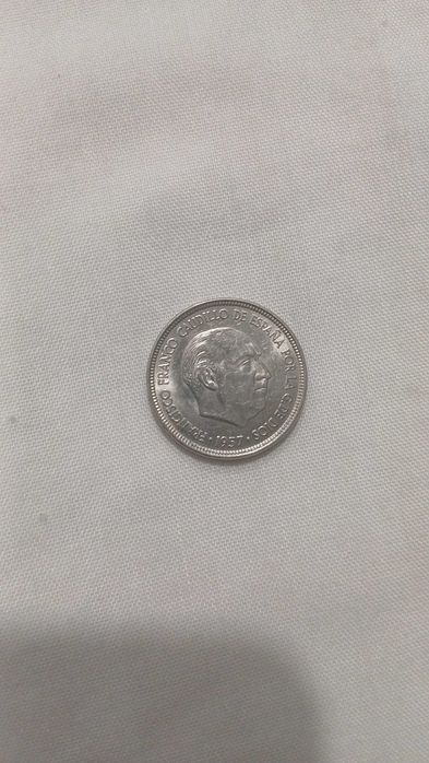 Moeda de coleção de 5 pesetas ano 1957 estrela 58 .moeda muito rara .