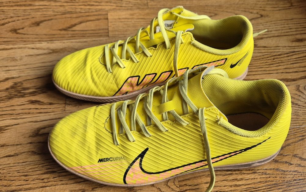Buty halówki Nike Mercurial Vapor 15 Club IC r. 42.5