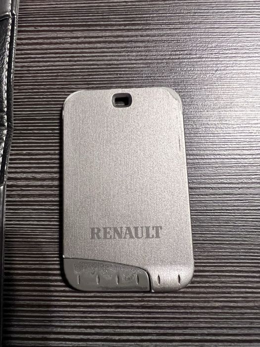 Karta Renault Laguna – oryginalna, sprawna, obudowa + pilot