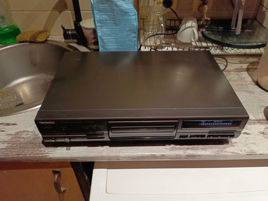 Sprzedam CD Technics SL-PG570a