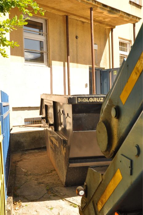 Wynajem kontenerów i big bagów na gruz i odpady zmieszane