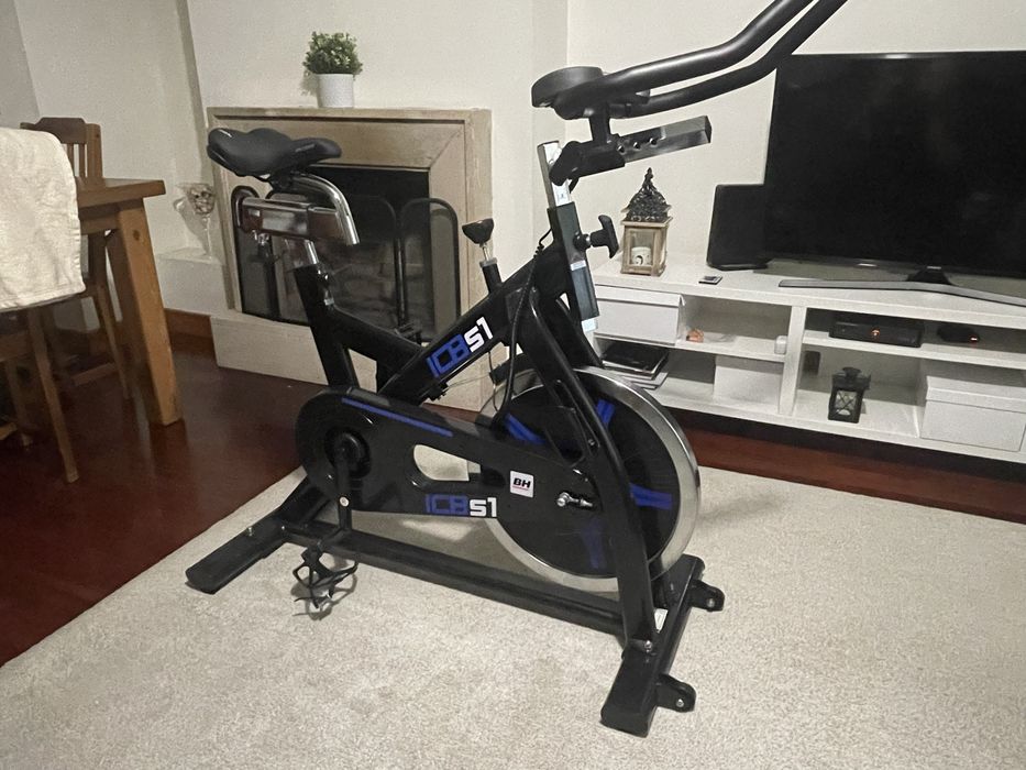 Bicicleta de Spinning BH ICB S1 – Excelente Estado