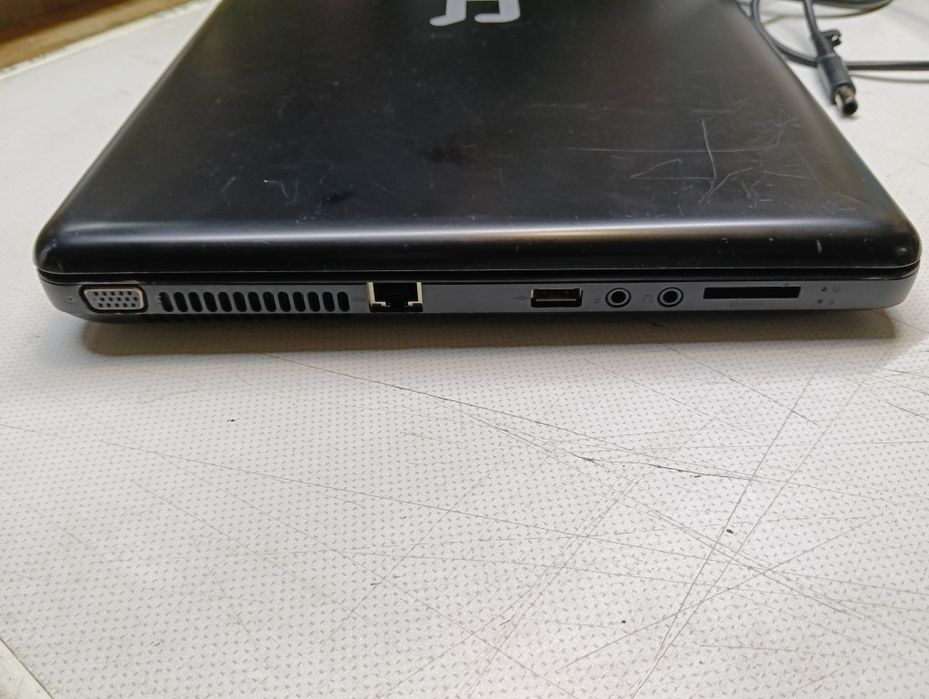 Laptop Presario CQ57