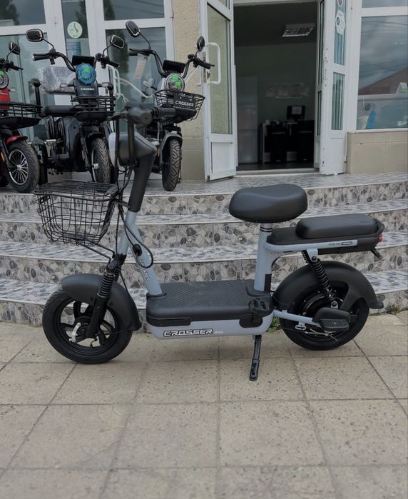 Електроскутер Corso RSM 500W 48V/20Ah – Потужний і Надійний