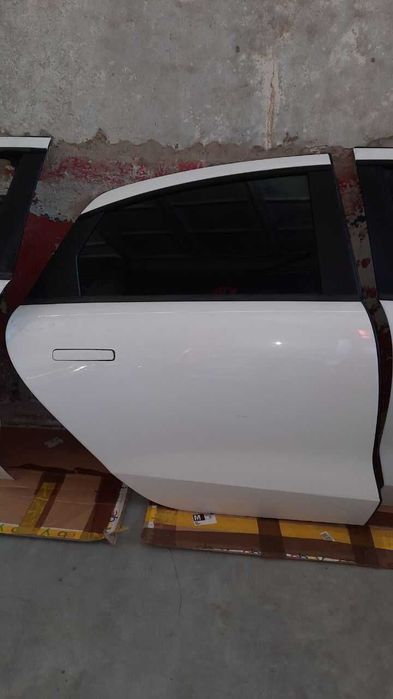 Продам двері на Hyundai Ioniq 6
