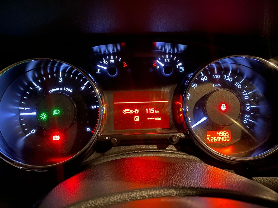 Пежо 3008 2014р 1.6тді 260км