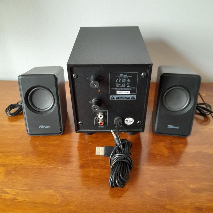 Computer speaker columns with subwoofer64738566958081122