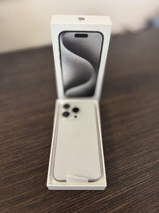 Smartfon Iphone 15 pro 128GB White Poznań Długa 14