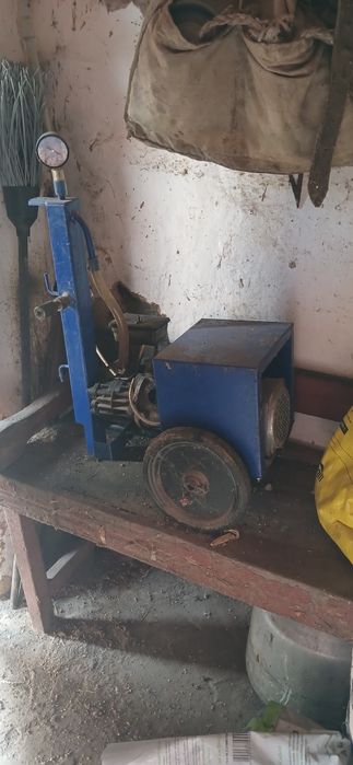 Продам доїльний апарат
