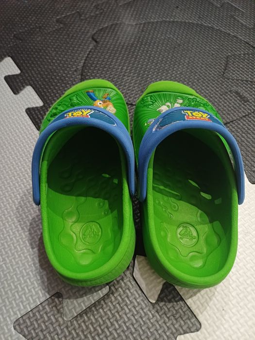 Crocs klapki sandały