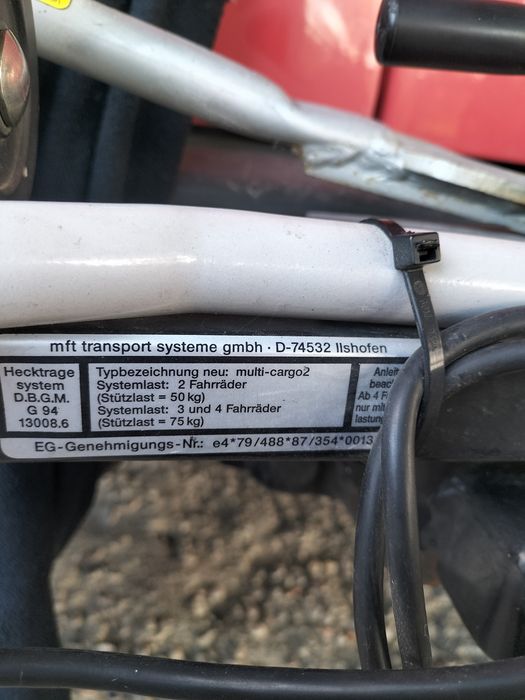 Bagażnik na hak holowniczy na 3 rowery