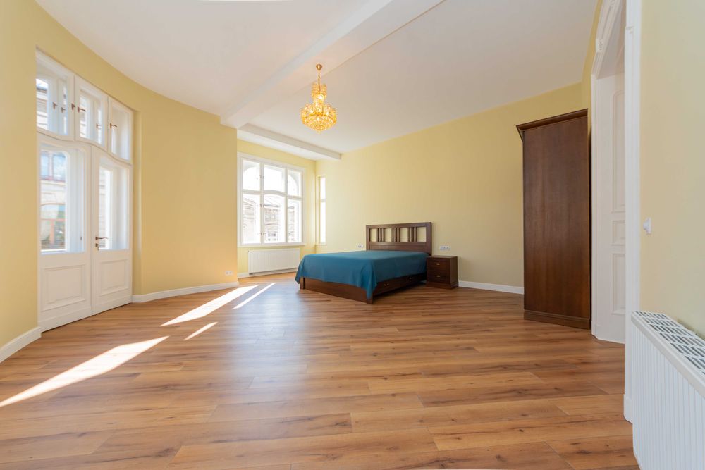 Ексклюзивна квартира в австрійському будинку по вул.Мазепи