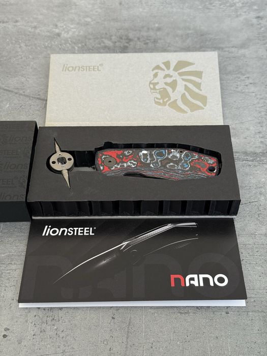Складний ніж LionSteel Nano - Nebula FatCarbon MagnaCut. Оригінал! Новий!