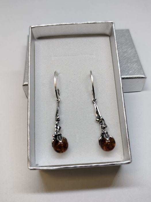 Oryginalne srebrne kolczyki z bursztynem srebro 925