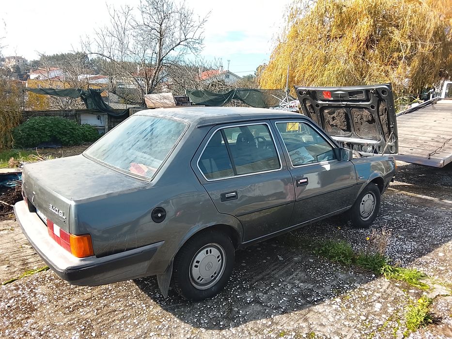 Vendo ou troco Volvo 340