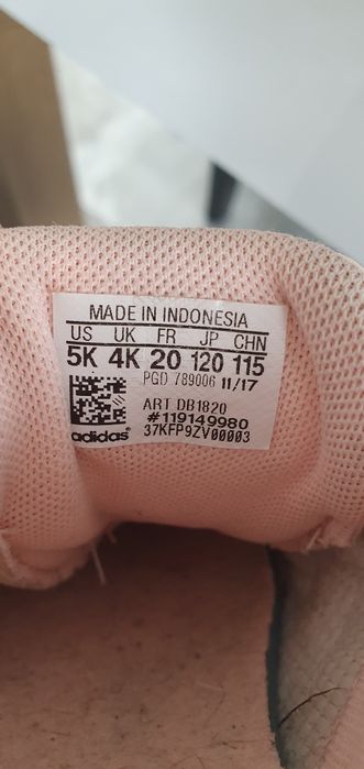 Buciki dla dziewczynki, adidasy