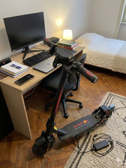 Trotinete Red Bull Racing Turbo - Bateria e Pneus NOVOS!