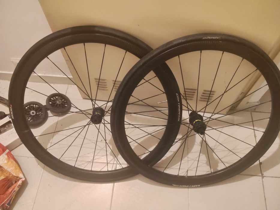 Rodas Mavic , tiradas de uma bike em ótimo estado pouco usadas.