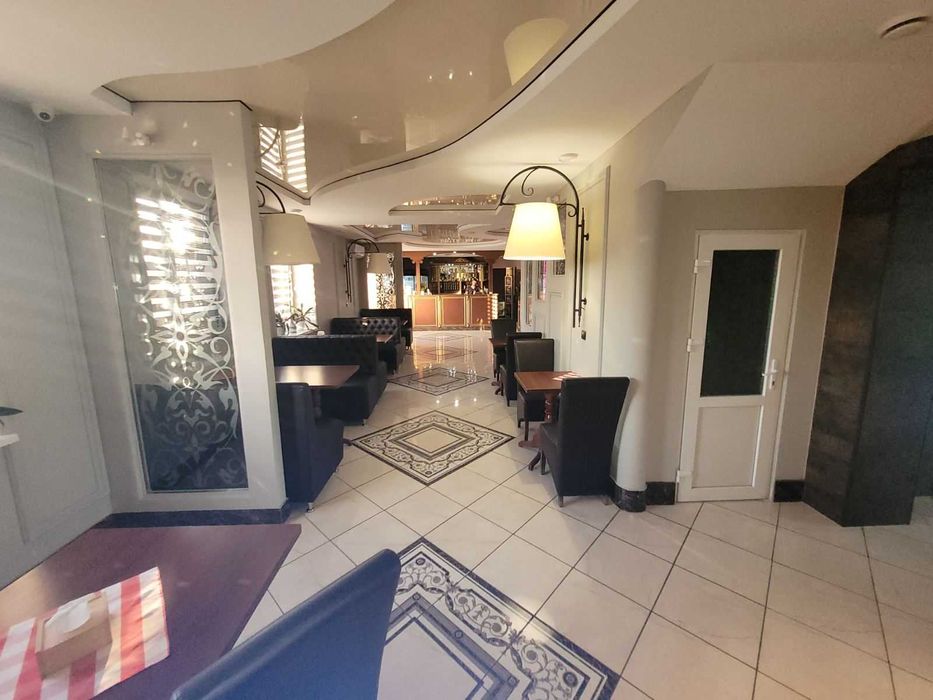 Приміщення діючого ресторану, м. Радехів